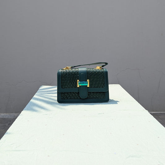 Small Woven-texture Cross-body bag [Green]