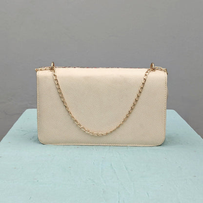 CARIÑO​Evening Purse - White and MaroonCARIÑO​