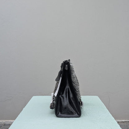 CARIÑO​S𝓐INT L𝓐URENT 𝓝IKI SHOPPING BAG - BlackCARIÑO