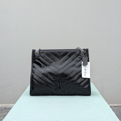 CARIÑO​S𝓐INT L𝓐URENT 𝓝IKI SHOPPING BAG - BlackCARIÑO