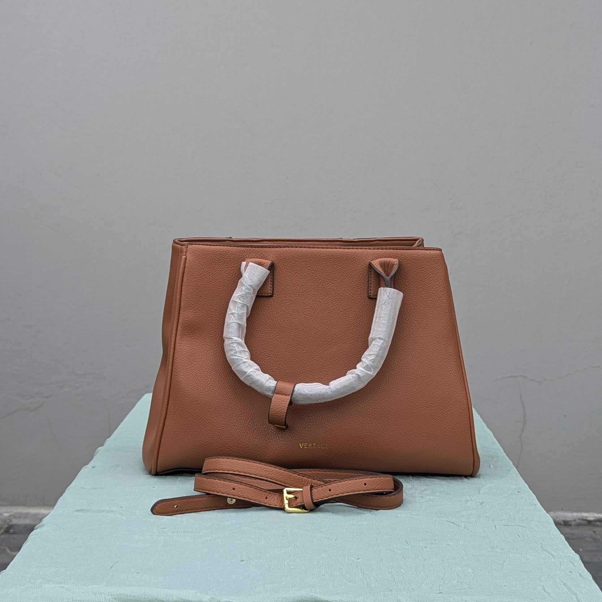 CARIÑO​VERSA©E LA MEDU🆂A HANDBAG - BrownCARIÑO